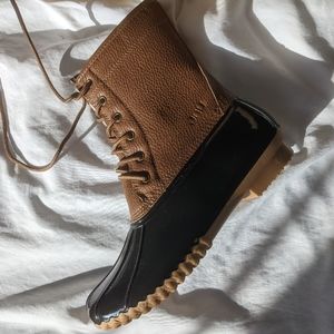 Waterproof duck boots with faux fur lining Size 10/ 9.5 Tan/Brown and Black